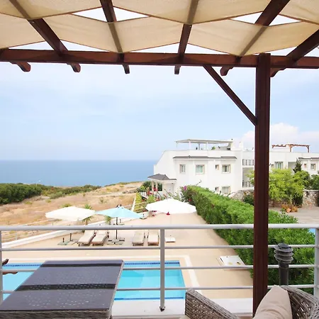 빌라 Jacqueline - Three Bedroom With Sea View