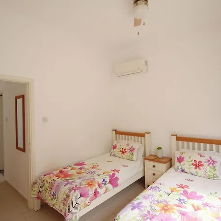 Villa Jacqueline - Three Bedroom With Sea View *