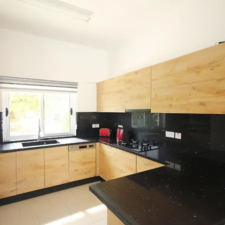 빌라 Jacqueline - Three Bedroom With Sea View