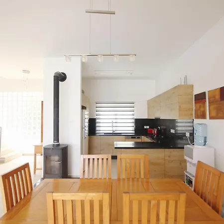 ヴィラ Charming With Magical Sea View, Perfect For The Family *