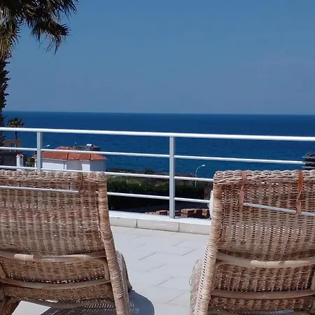 빌라 Jacqueline - Three Bedroom With Sea View