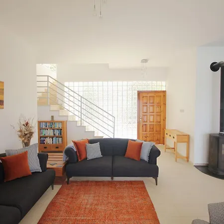 빌라 Jacqueline - Three Bedroom With Sea View