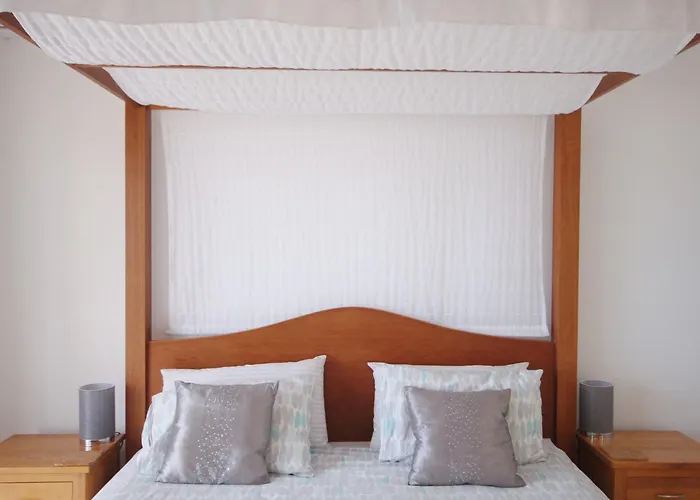 Jacqueline - Three Bedroom With Sea View Villa *