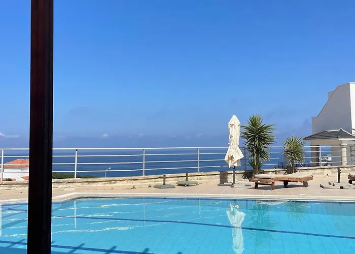 Jacqueline - Three Bedroom With Sea View *